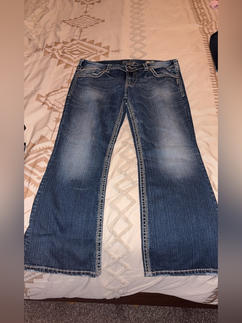 Silver Jeans Women's Blue Flare Jeans - Mid Wash